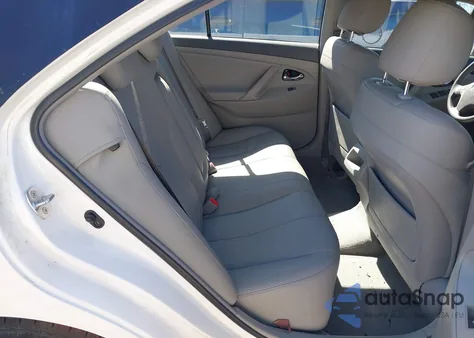 2011 Toyota Camry Le z USA, uszkodzony, nr VIN 4T1BF3EK5BU618554